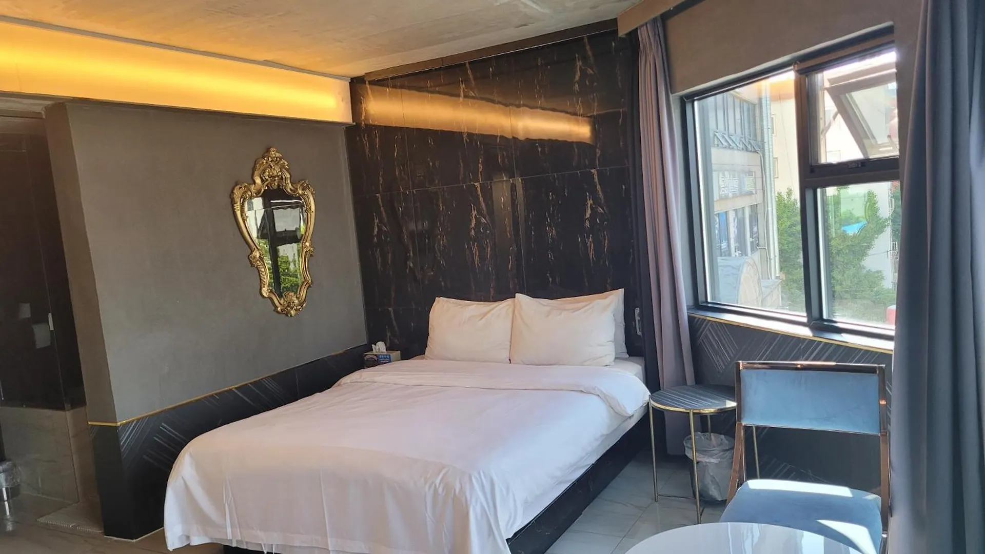 Hotel Deluna Incheon